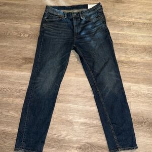 Rag & Bone Men’s Standard Issue Fit 2 Slim size 32 waist 30 Inseam Blue Jeans